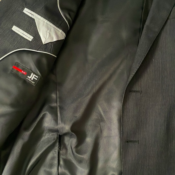 Worn Once** J Ferrar Black Suit Jacket - Picture 2 of 2